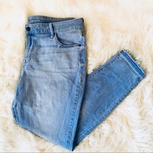 Light-wash Raw-Edge Rockstar Jeans
